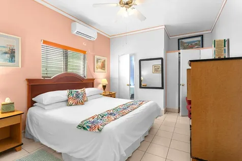 George Street 40 New Providence Paradise Island BS