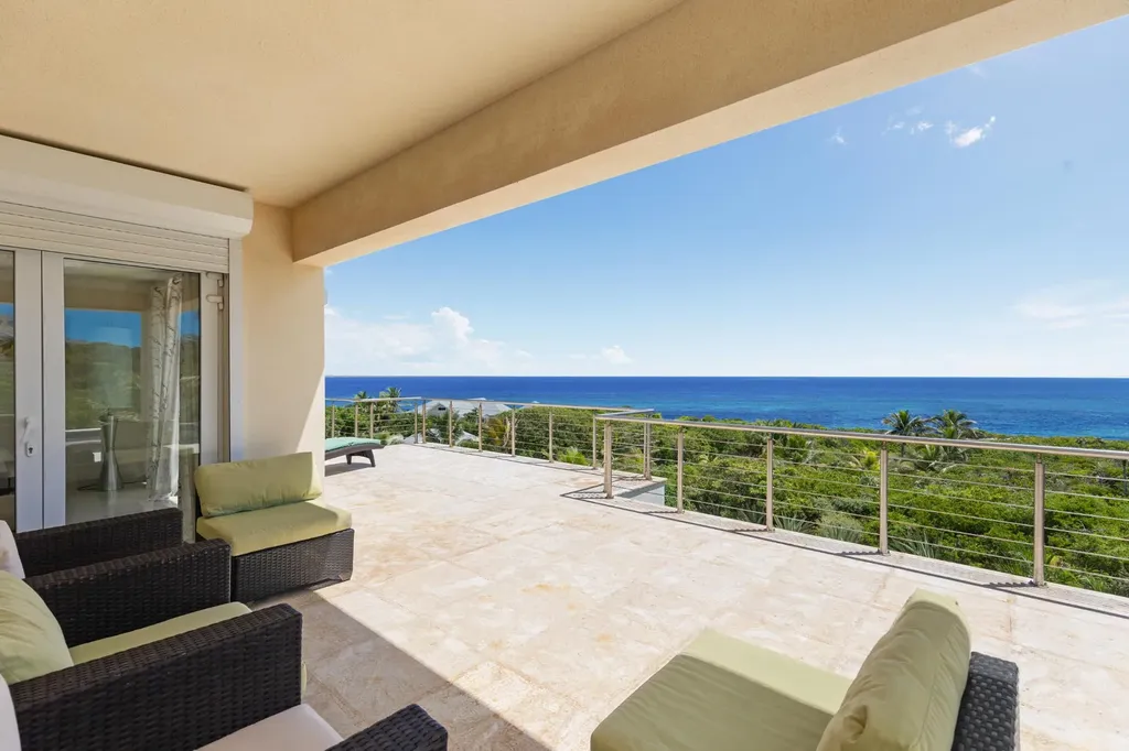 5 Bedroom 4.5 Bath House Long Island BS