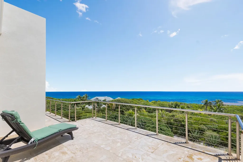 5 Bedroom 4.5 Bath House Long Island BS