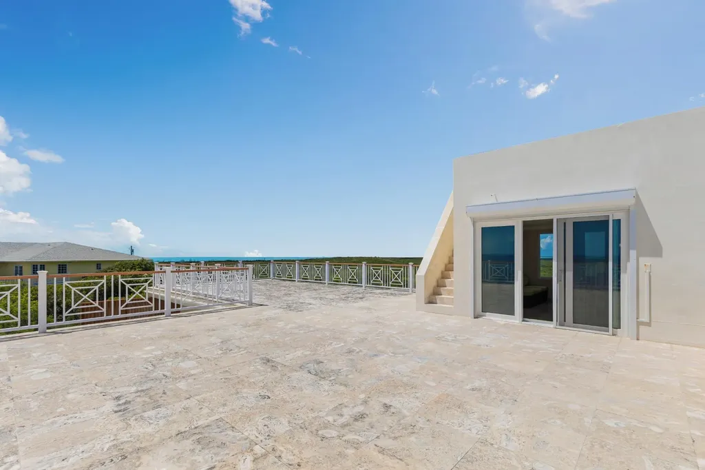 5 Bedroom 4.5 Bath House Long Island BS