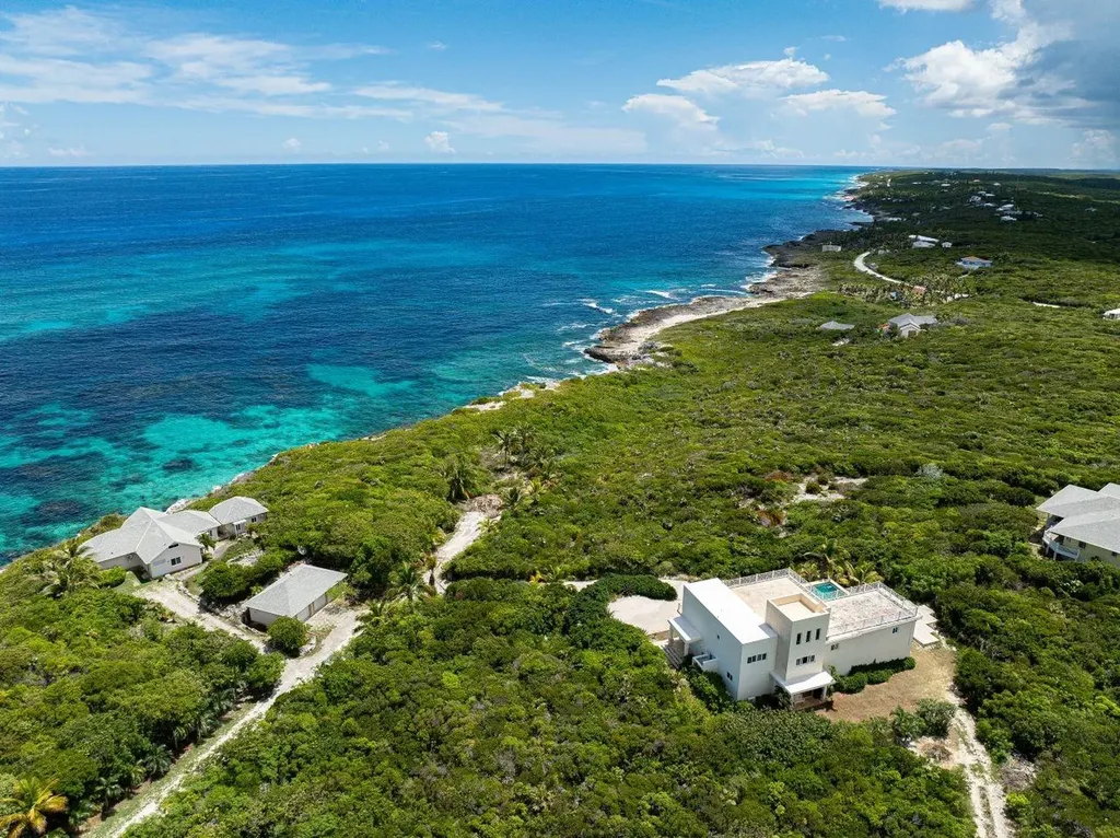 5 Bedroom 4.5 Bath House Long Island BS