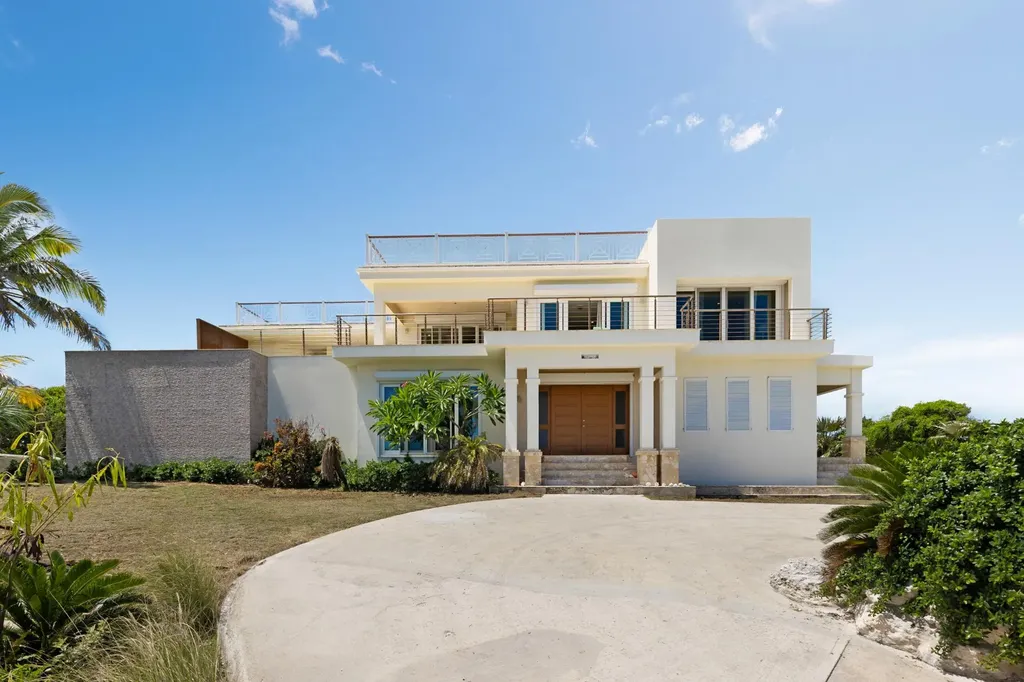 5 Bedroom 4.5 Bath House Long Island BS