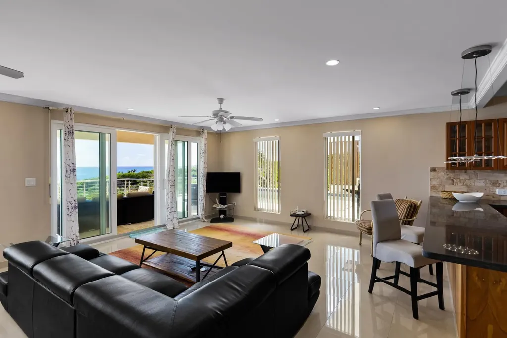 5 Bedroom 4.5 Bath House Long Island BS