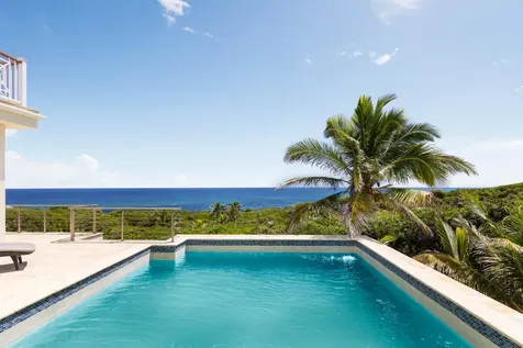 5 Bedroom 4.5 Bath House Long Island BS