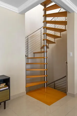 5 Bedroom 4.5 Bath House Long Island BS