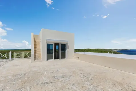 5 Bedroom 4.5 Bath House Long Island BS