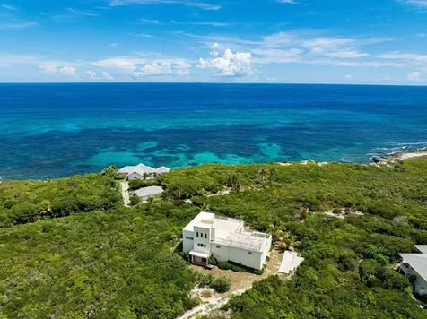 5 Bedroom 4.5 Bath House Long Island BS