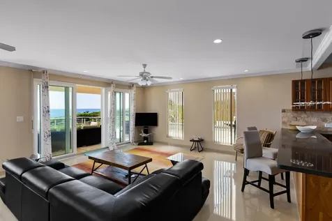 5 Bedroom 4.5 Bath House Long Island BS