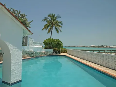 Delaporte Point New Providence Paradise Island BS