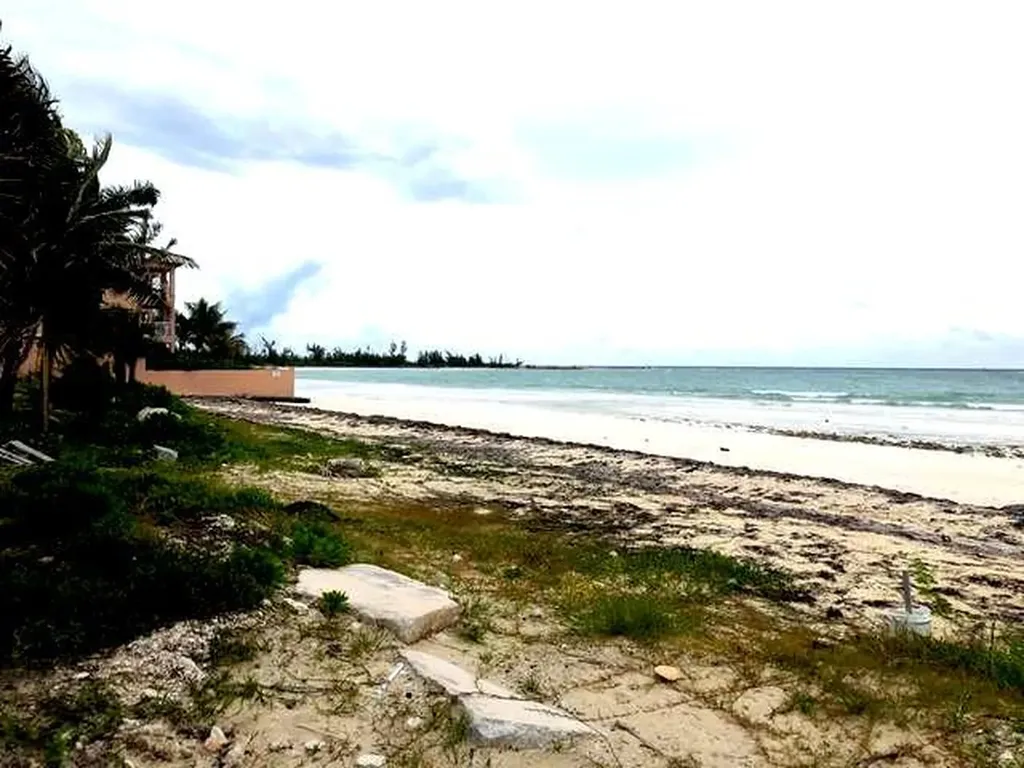 Coral Road, Bahama Reef Blvd, Beachway Drive Grand Bahama Freeport BS