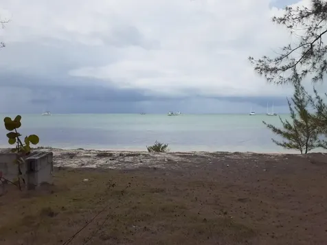 Queens Highway Cat Island BS