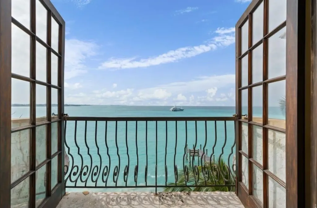 West Bay Street 972 New Providence Paradise Island BS