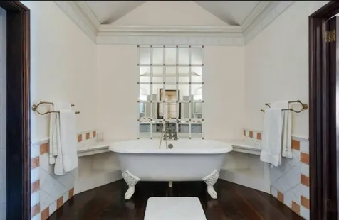 West Bay Street 972 New Providence Paradise Island BS