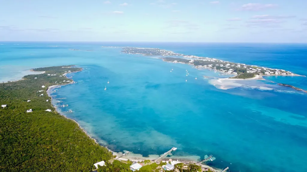 Lubbers Sea To Sea Estate Abaco BS