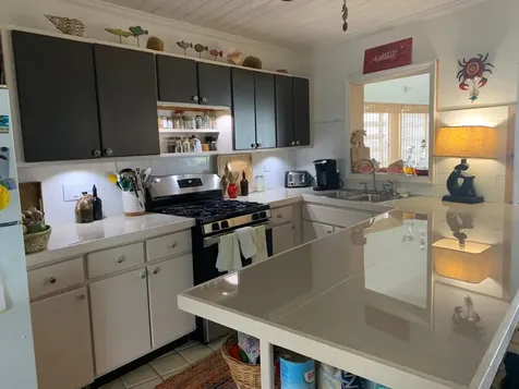 Ocean View Home W/cottage Long Island BS