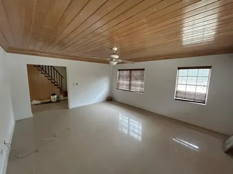 Queens Highway Eleuthera BS