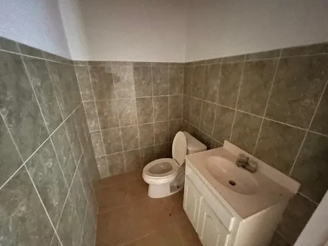 Queens Highway Eleuthera BS