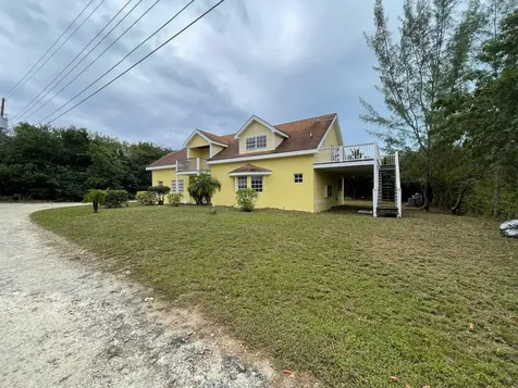 Queens Highway Eleuthera BS