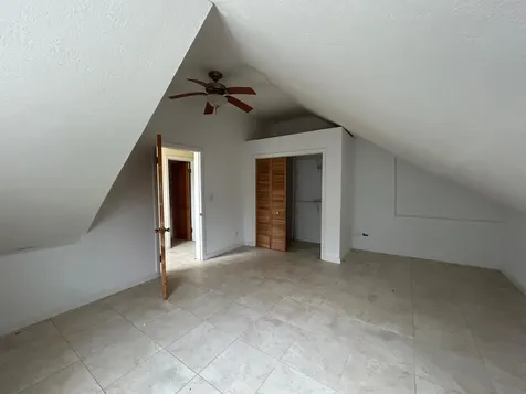 Queens Highway Eleuthera BS