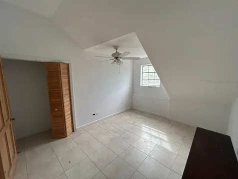 Queens Highway Eleuthera BS