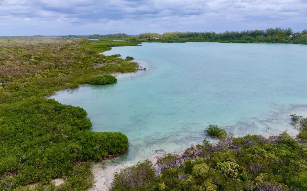 The Gibson Tract Eleuthera BS