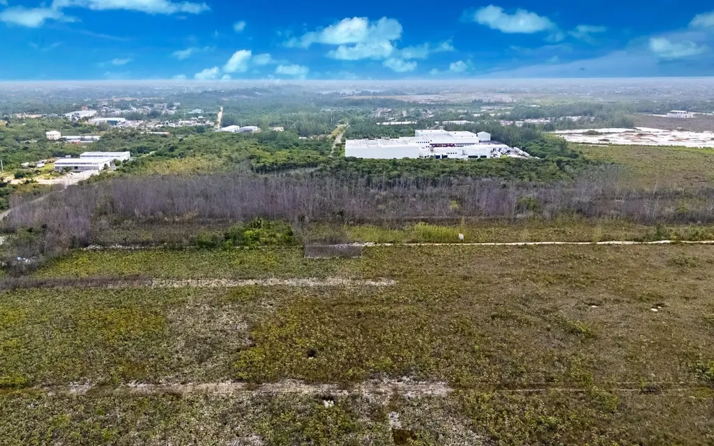 Munnings Road, Lakefront New Providence Paradise Island BS