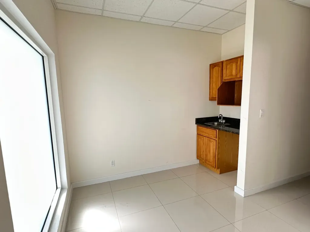 Church St, Sandyport 207 New Providence Paradise Island BS