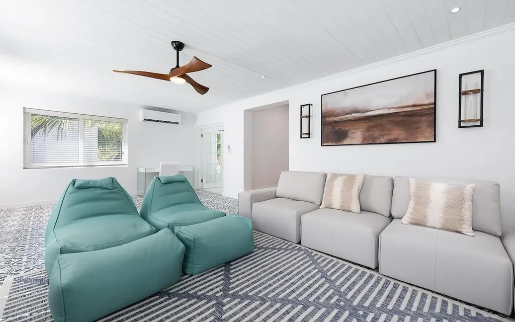 102 Eastern Road New Providence Paradise Island BS