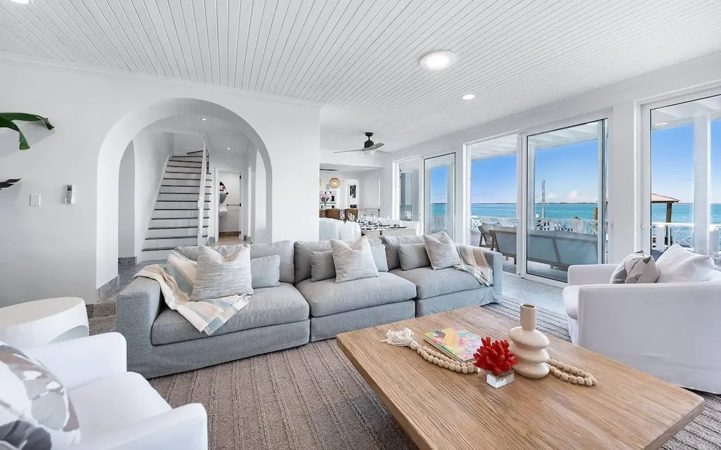 102 Eastern Road New Providence Paradise Island BS