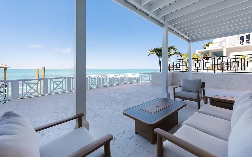 102 Eastern Road New Providence Paradise Island BS