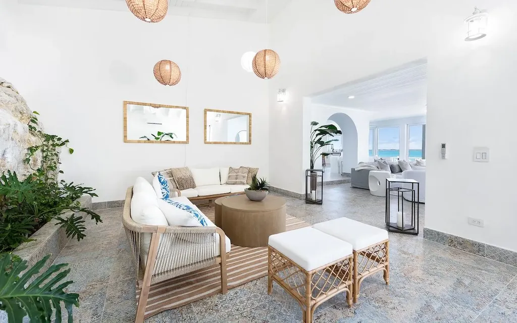 102 Eastern Road New Providence Paradise Island BS