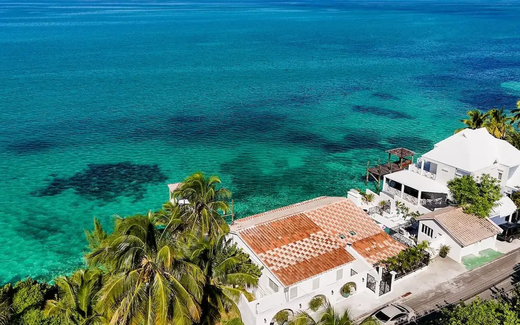 102 Eastern Road New Providence Paradise Island BS