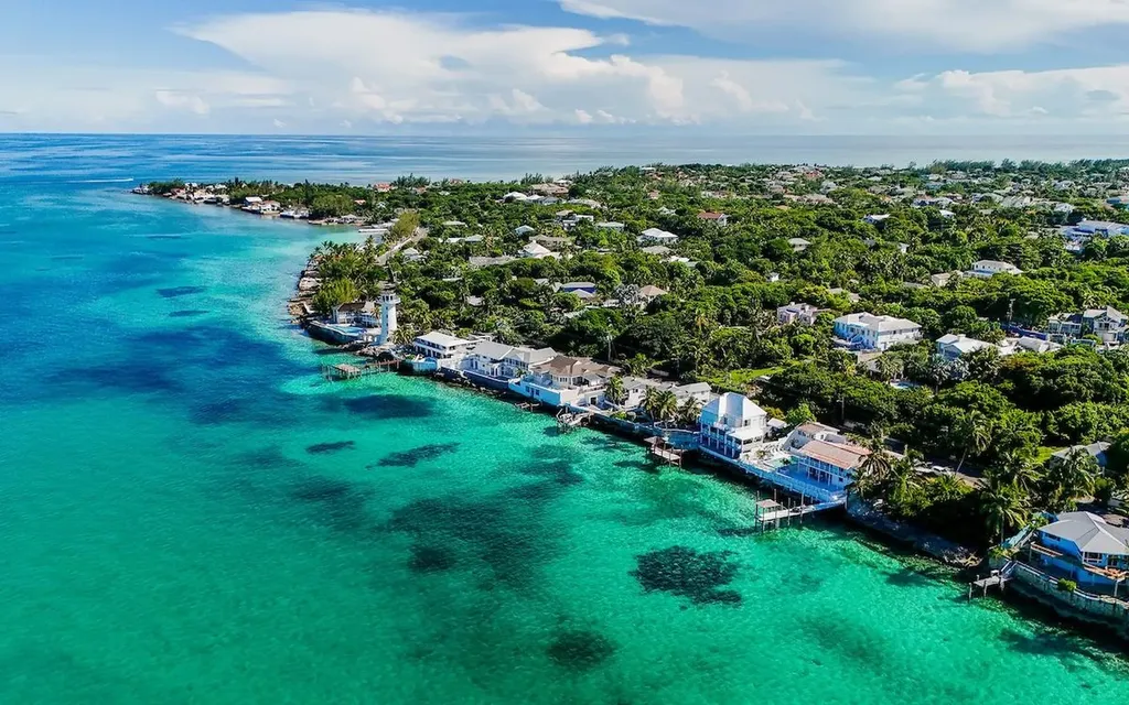 102 Eastern Road New Providence Paradise Island BS