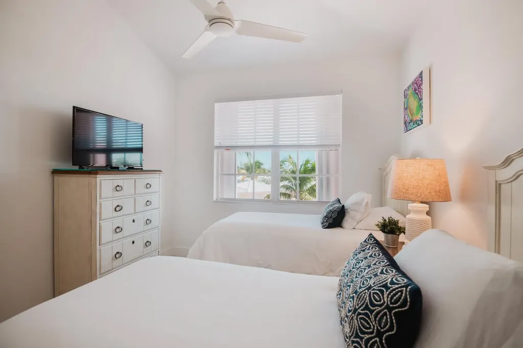 Bahama Beach Club 2082 Abaco BS