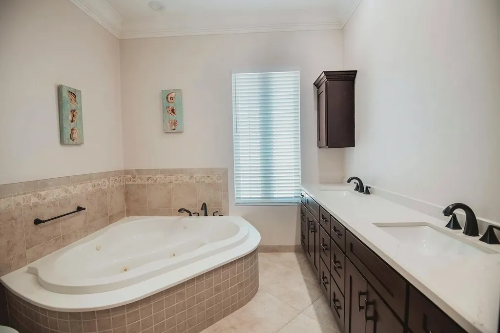 Russell House Abaco BS