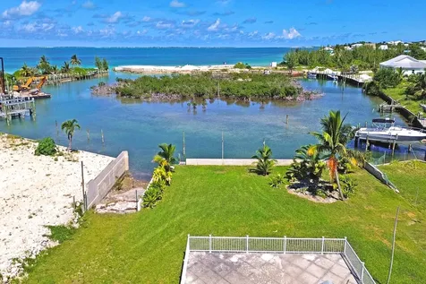 Russell House Abaco BS
