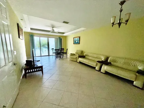 Port Of Call Villas Grand Bahama Freeport BS