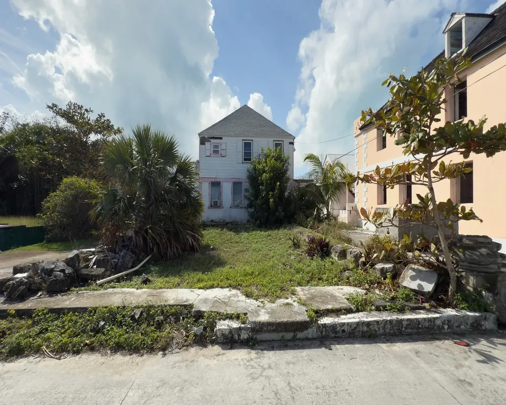 Settlement House & Lots Abaco BS