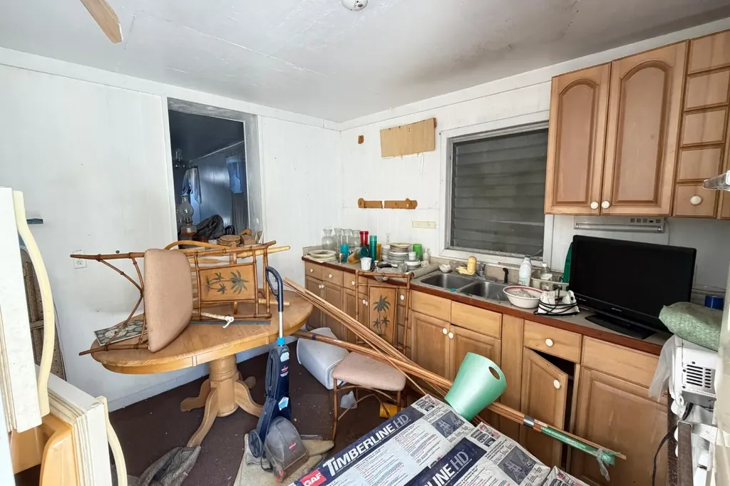 Settlement House & Lots Abaco BS