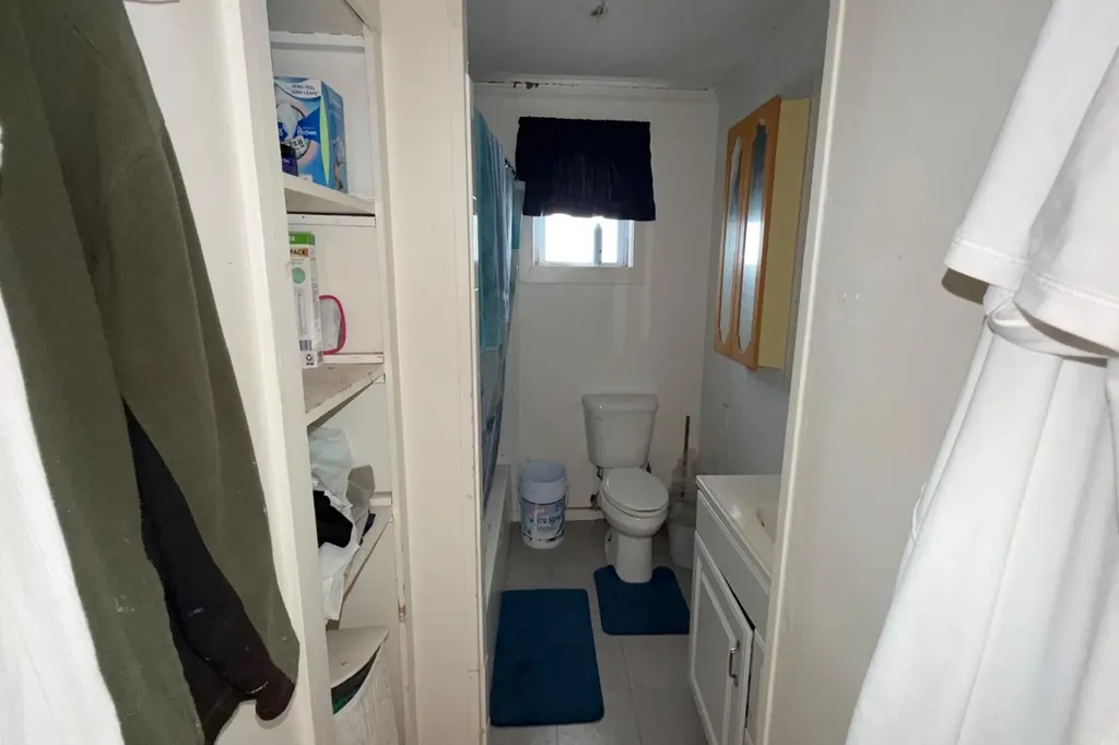 Settlement House & Lots Abaco BS