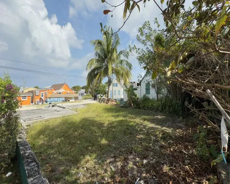 Settlement House & Lots Abaco BS