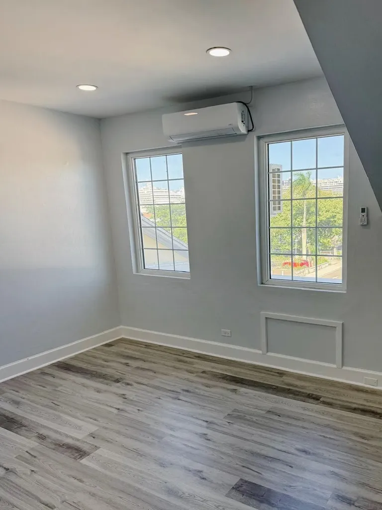 Elizabeth Avenue New Providence Paradise Island BS