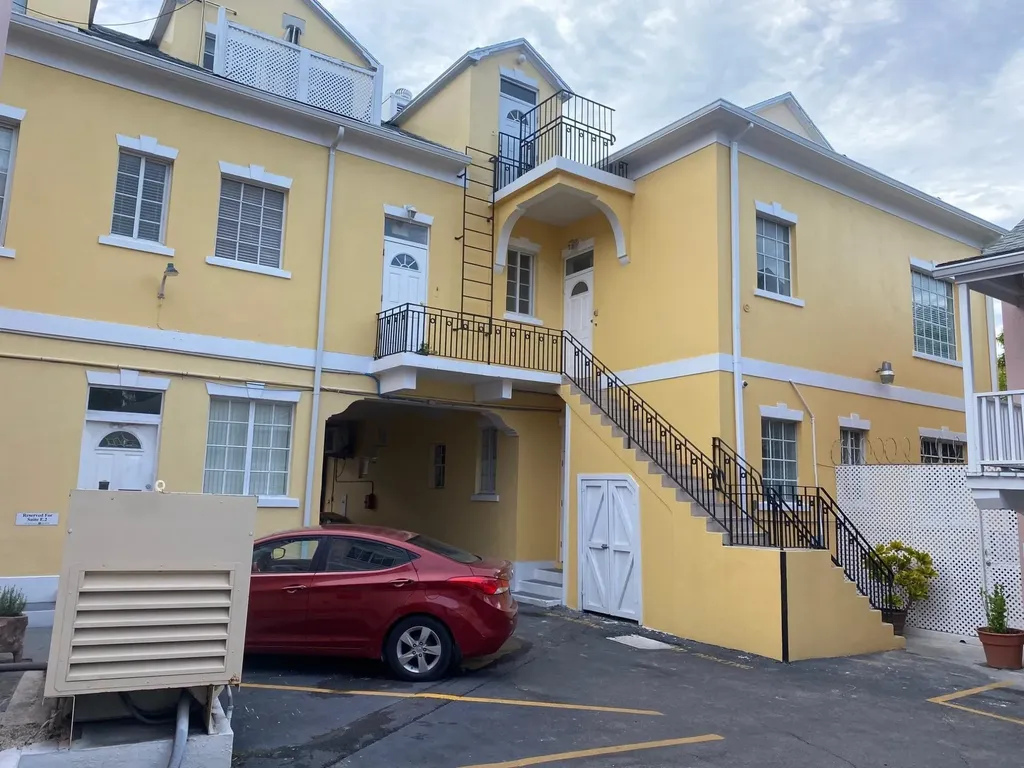 Elizabeth Avenue New Providence Paradise Island BS