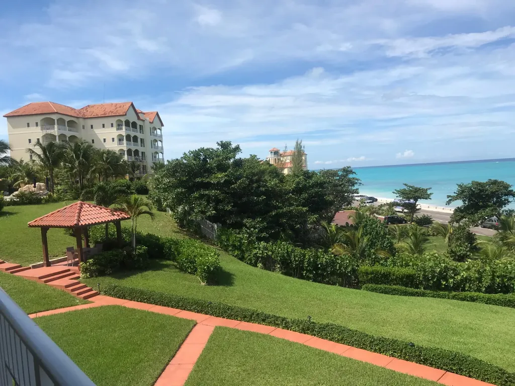 2b Caves Heights New Providence Paradise Island BS