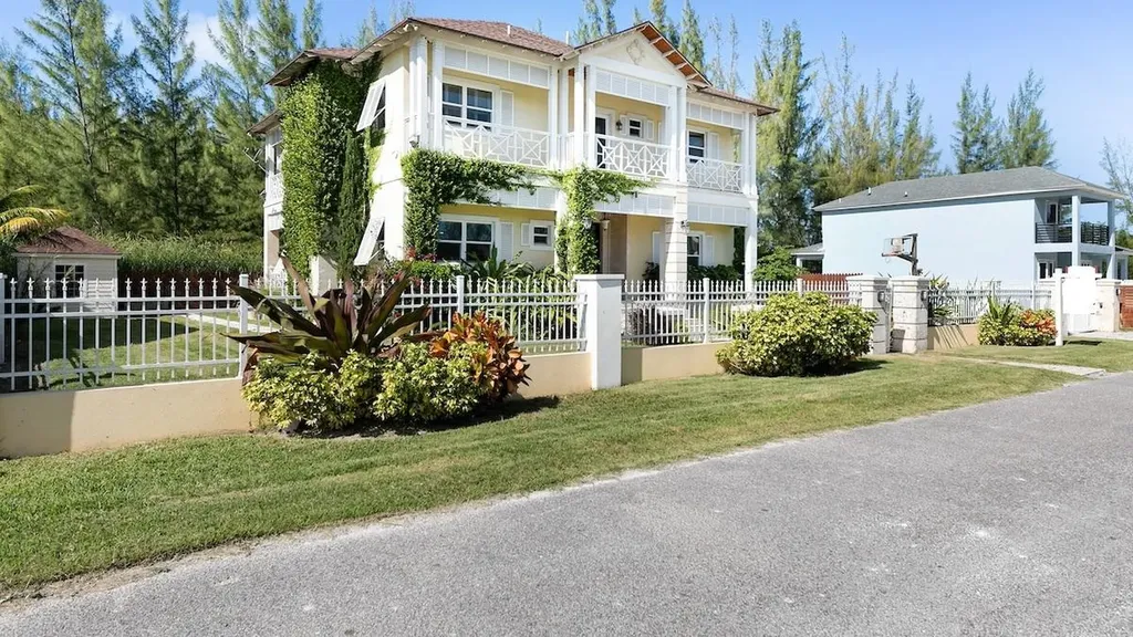 Lot 3 Destini Lakes New Providence Paradise Island BS