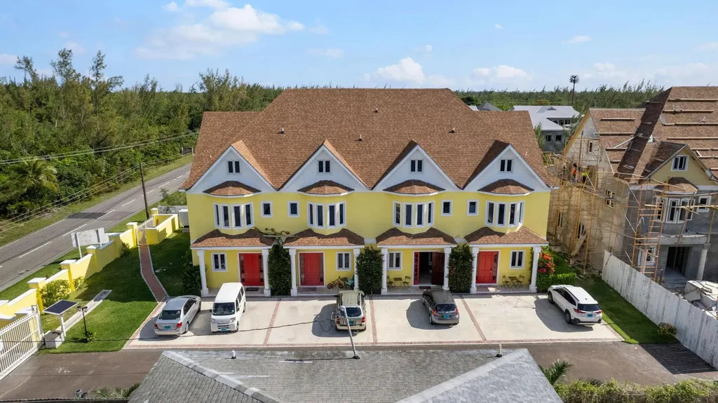 4 Dunmore Court South Ocean New Providence Paradise Island BS