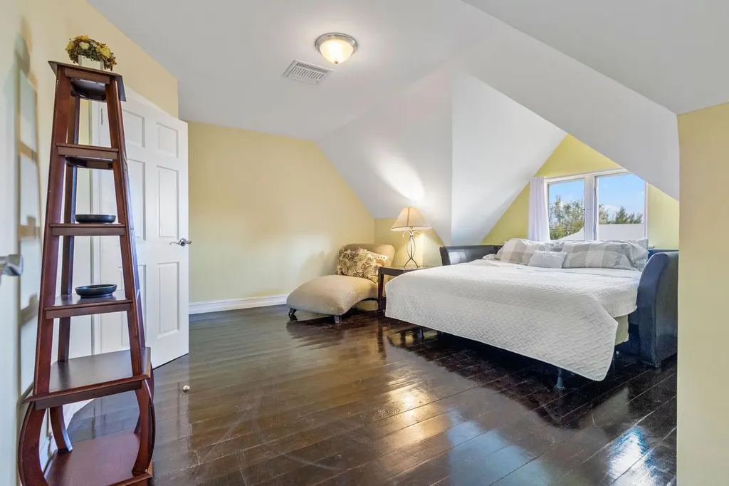 4 Dunmore Court South Ocean New Providence Paradise Island BS