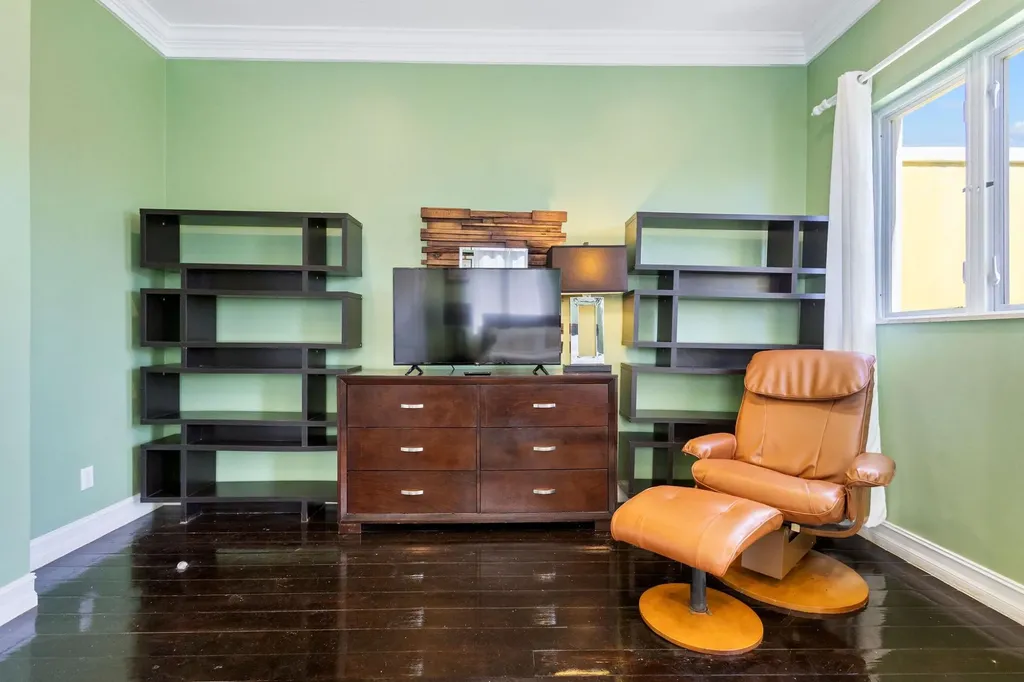 4 Dunmore Court South Ocean New Providence Paradise Island BS