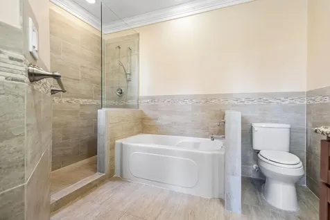 4 Dunmore Court South Ocean New Providence Paradise Island BS