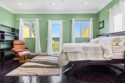 4 Dunmore Court South Ocean New Providence Paradise Island BS